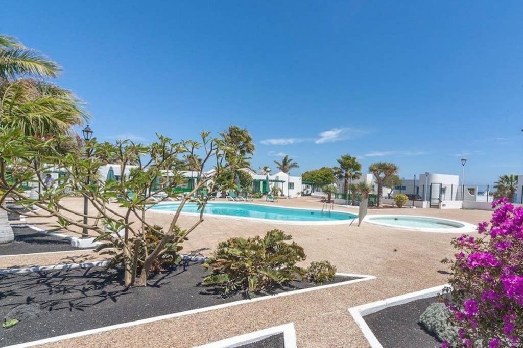 Bandama 14! 2 Bedroom Newly Renovated Bungalow, Los Pocillos, Puerto Del Carmen. Puerto del Carmen  Extérieur photo